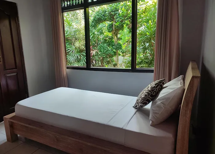Homestay Pucang Sari House